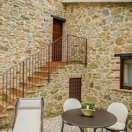 Borgo *