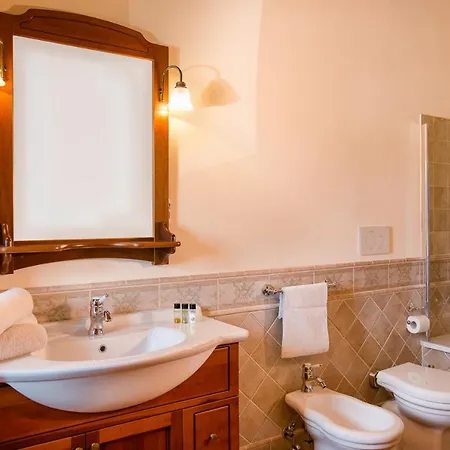 Borgo Bed & Breakfast Sant'Apollinare
